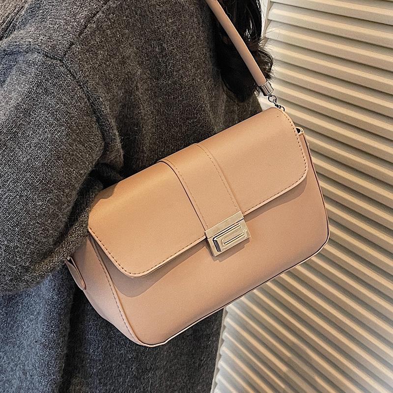 Niche design baguette bag 2026 new casual simple small square bag black underarm bag