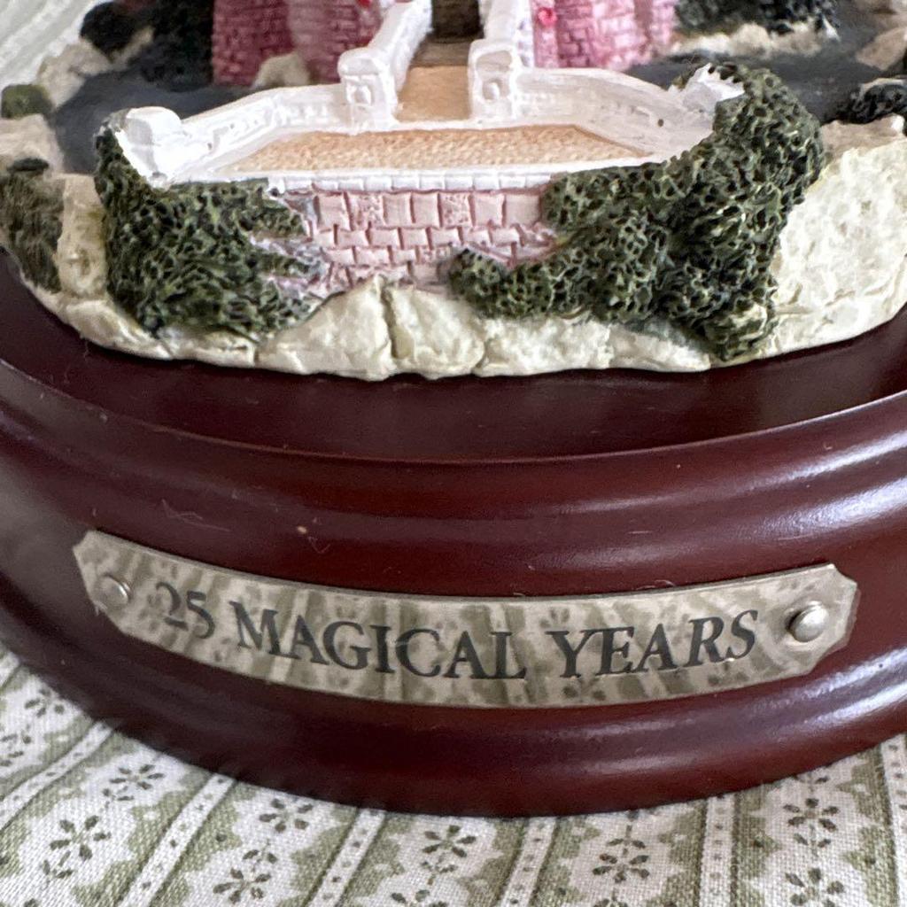 [USED] Disney Word 25th Anniversary Cake Decoration Castle Figure Miniature