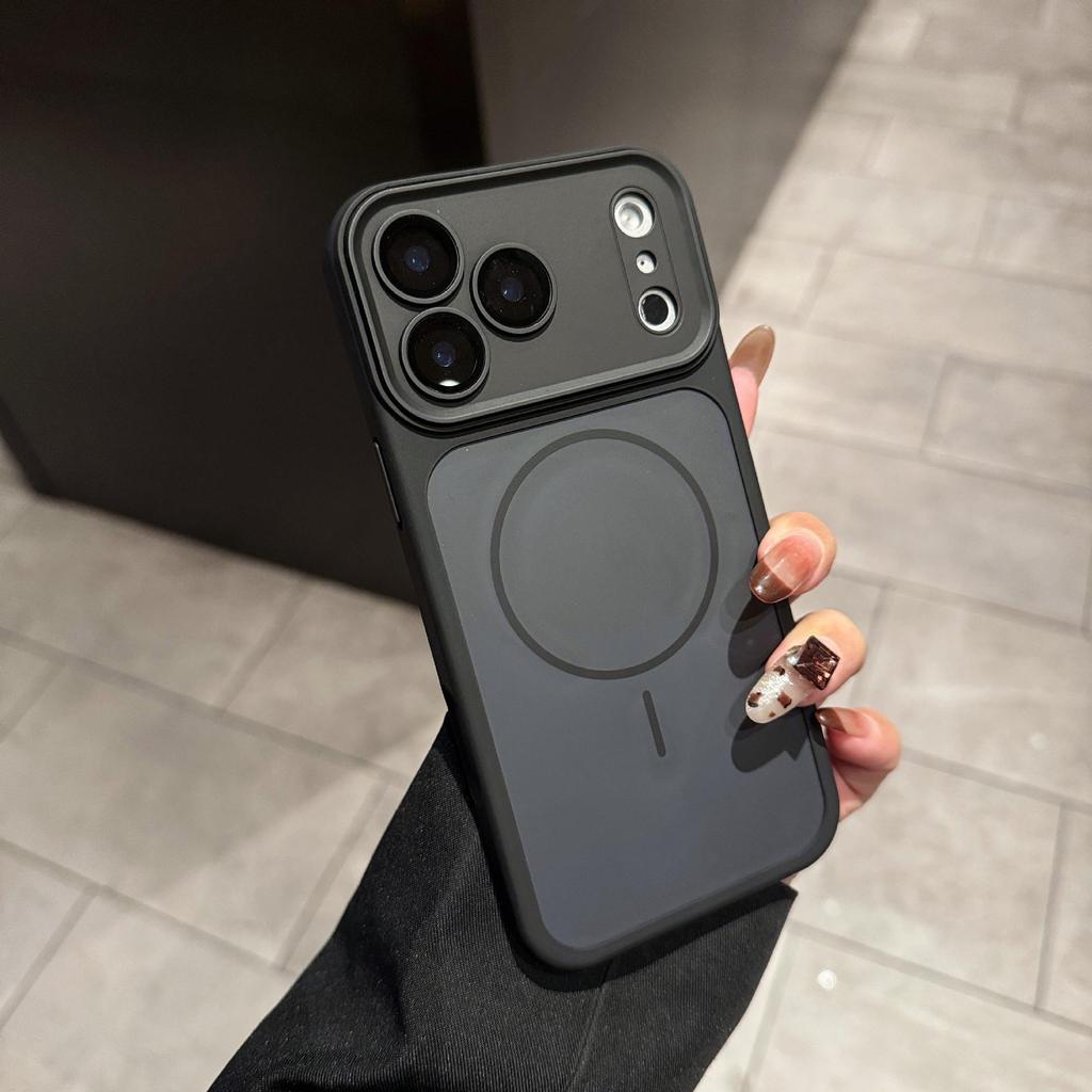 Color-Block Magnetic Protective Case for iPhone 17/16 Pro/15 Pro Max