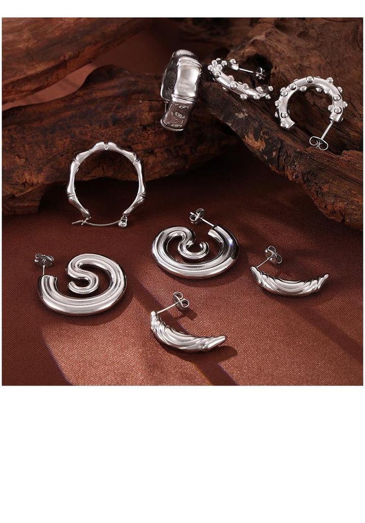 European & American C-Shaped Geometric Stud Earrings - Gold-Plated Titanium Steel Niche Design for Women
