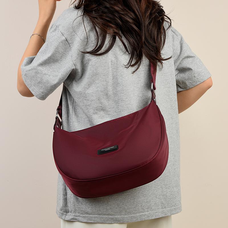 Einfache Damen-Umhängetasche, Lässige Crossbody-Tasche, Damen-Achseltasche, Nylon-Umhängetasche Geeignet für den täglichen Gebrauch und zum Einkaufen