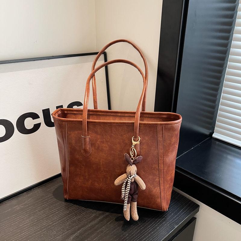 Casual retro tote bag 2 spring new versatile commuter shoulder bag large capacity underarm women's bag retro bag