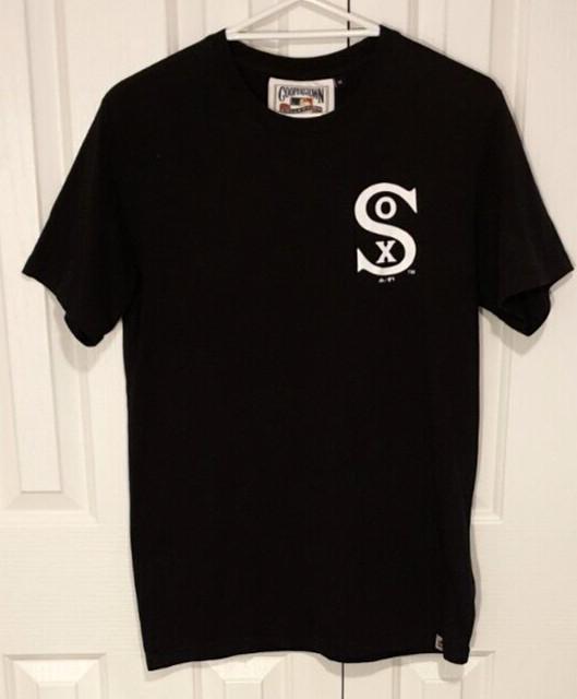 CHICAGO WHITE SOX Majestic Cooperstown Collection Black TShirt. Size Medium. Unisex T-Shirt