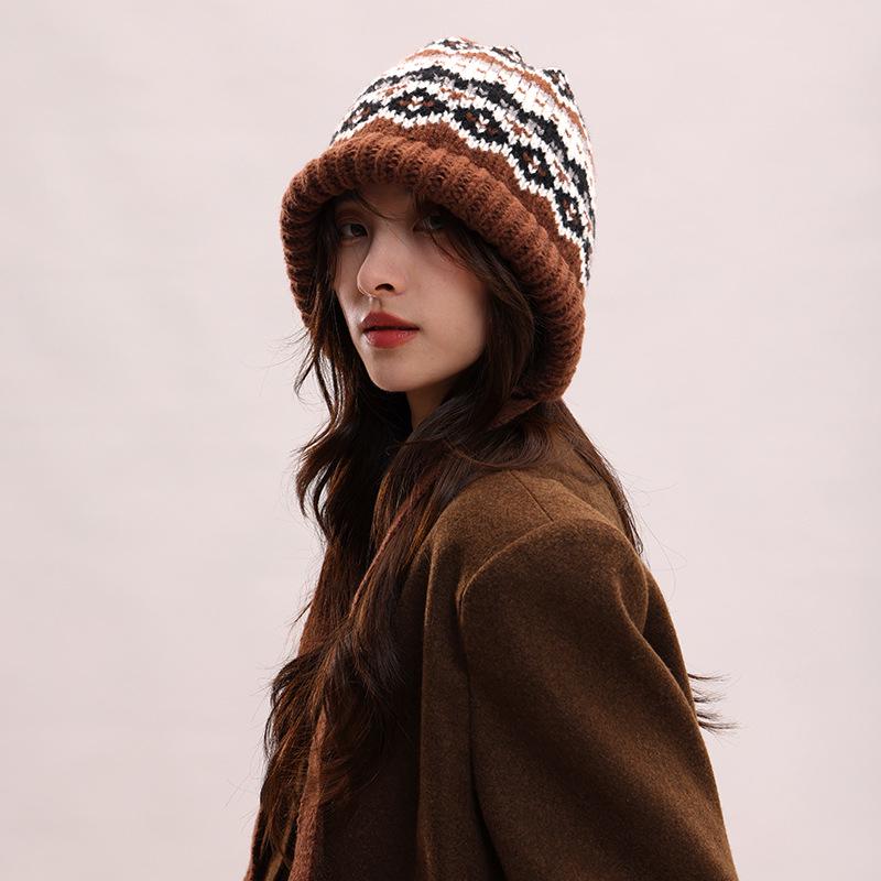 Women's Korean Style Autumn/Winter Jacquard Scarf & Hat Set – Versatile Shawl and Neck Warmer for Couples and Students