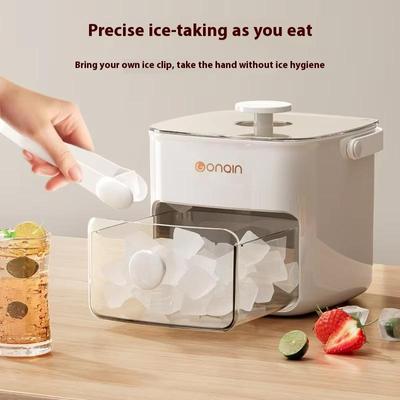Ręczna Mini Kostkarka do Lodu Forma do Lodu Żel Krzemionkowy Typ Prasowany Mała Kostka Lodu Narzędzie do Folii Lodowej Łatwe Wyjmowanie z Formy Kemping Przenośny