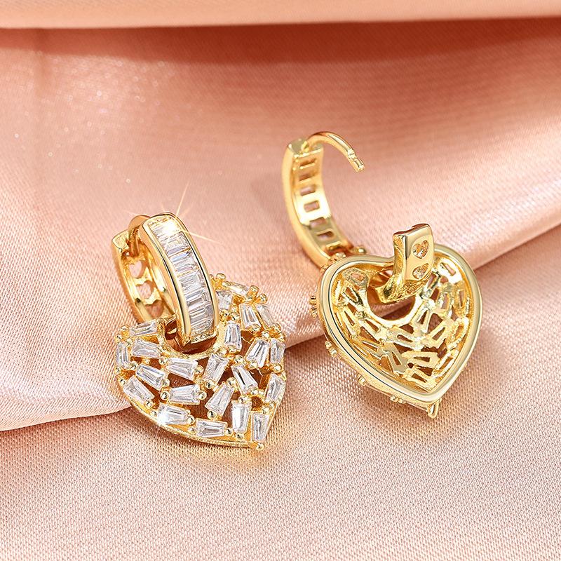 Light Luxury Love Earrings For Women, Elegant Temperament For Women, Essential Jewelry