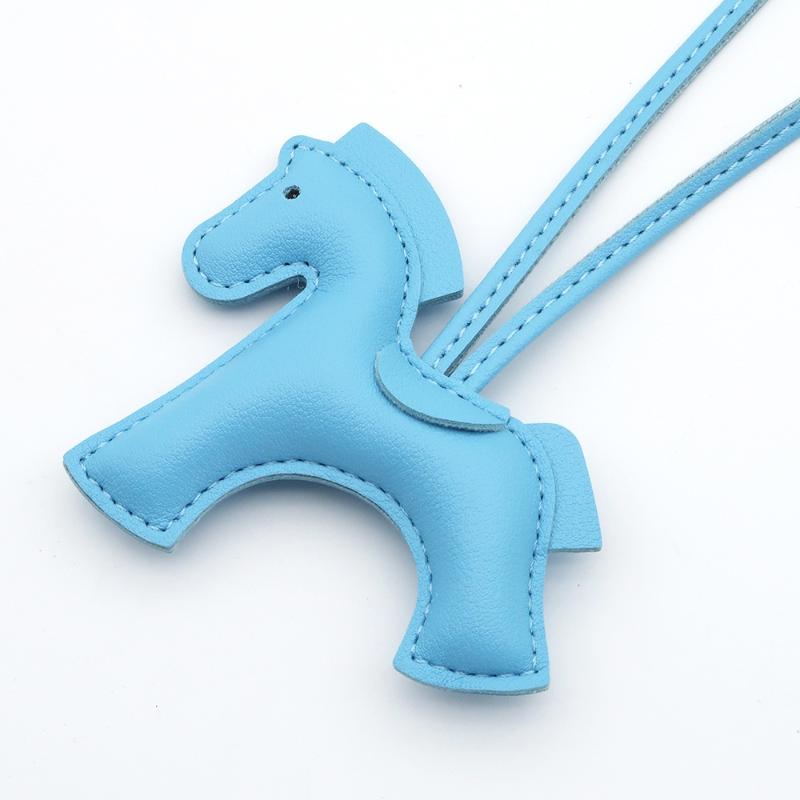 High-End Univerzální Přívěsek Mini Pony z PU Kůže Pro Ženy Vícebarevný Přívěsek na Kabelku Pony Příslušenství Přívěsek do Auta Dárek k Narozeninám