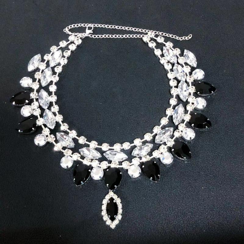 Преувеличенная личность Многоцветное ожерелье-капля Водопадное ожерелье с полным бриллиантовым воротником Универсальное женское ожерелье silver чёрный