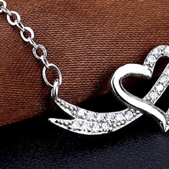 Choker Necklace Alloy Heart-Shaped Pendant Necklace with Sparkling Rhinestones Adjustable Gift Length Necklace Jewelry