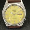 JAPAN VINTAGE SEIKO 5 AUTOMATIC 7009A MENS GOLDEN COLOR DIAL WATCH A701253-5 R206a-a701253