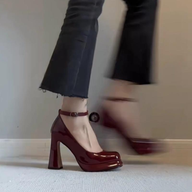 Módní Mary Jane boty na vysokém podpatku Dámská móda Čtvercová špička Mělký výkroj Jednopřezkové Platforma Blokový podpatek Červené Jednoduché boty