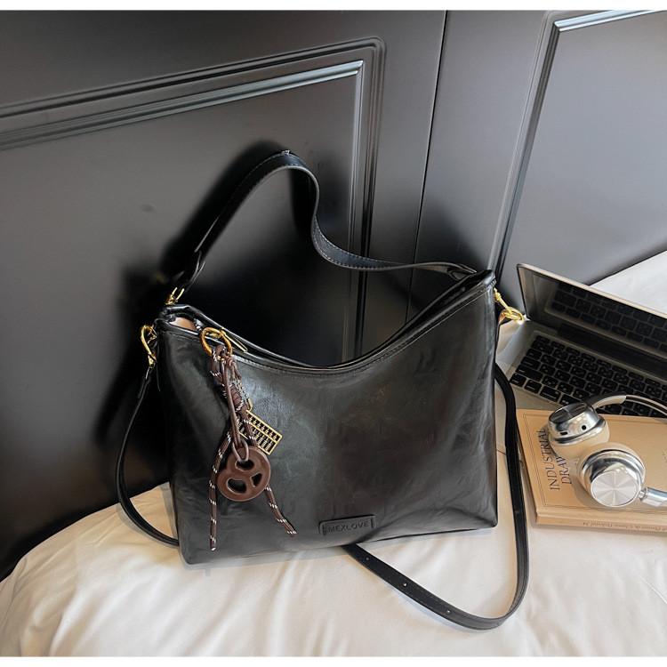 IELGY Ladies Messenger Bag Summer All-Match Retro One-Shoulder Underarm Bucket Bag
