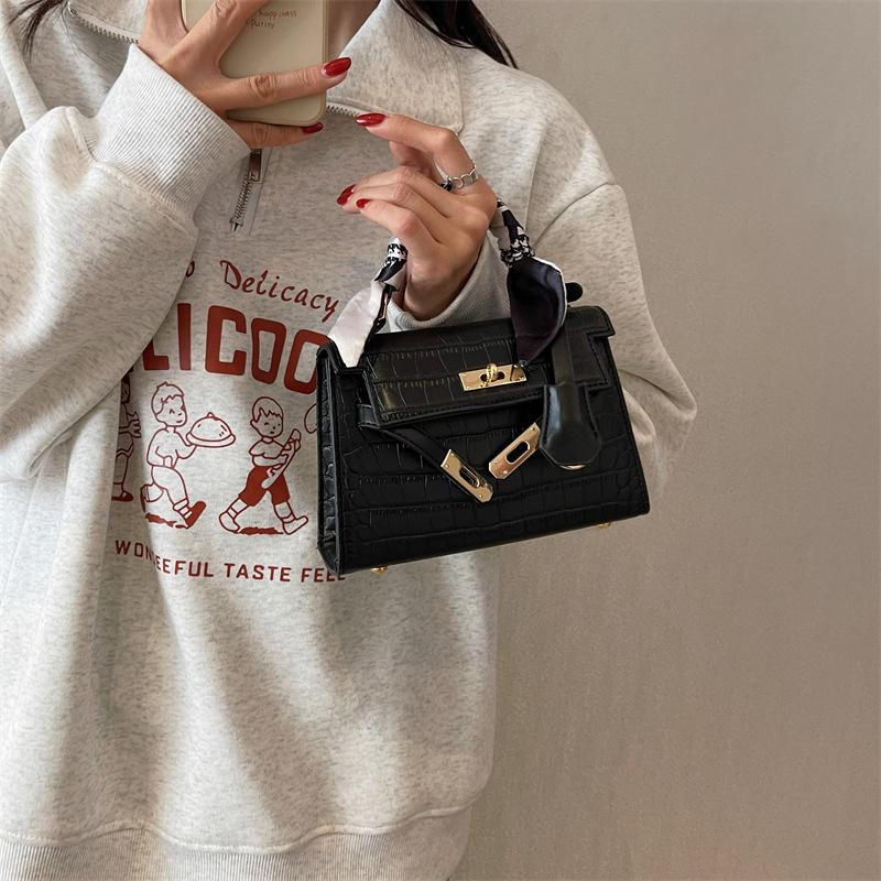 New Women's Bag Fashionable Versatile Stone Pattern Portable Shoulder Oblique Span Bag