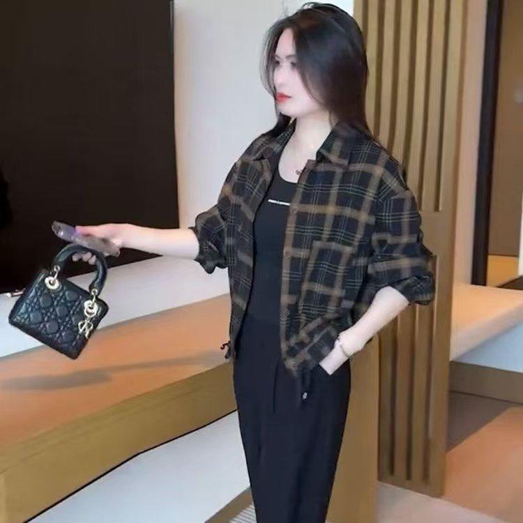 

2025 Autumn Women s Plaid Lapel Short Coat - Fashionable Loose Fit, Slimming Design 2XL (suitable for 125-135 jin)