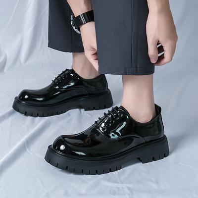 Lackleder Großer Kopf Leder Schuhe Frühling und Herbst Neu Britischer Stil Retro Glänzend Dicke Sohle Höherlegend Bräutigam Leder Schuhe