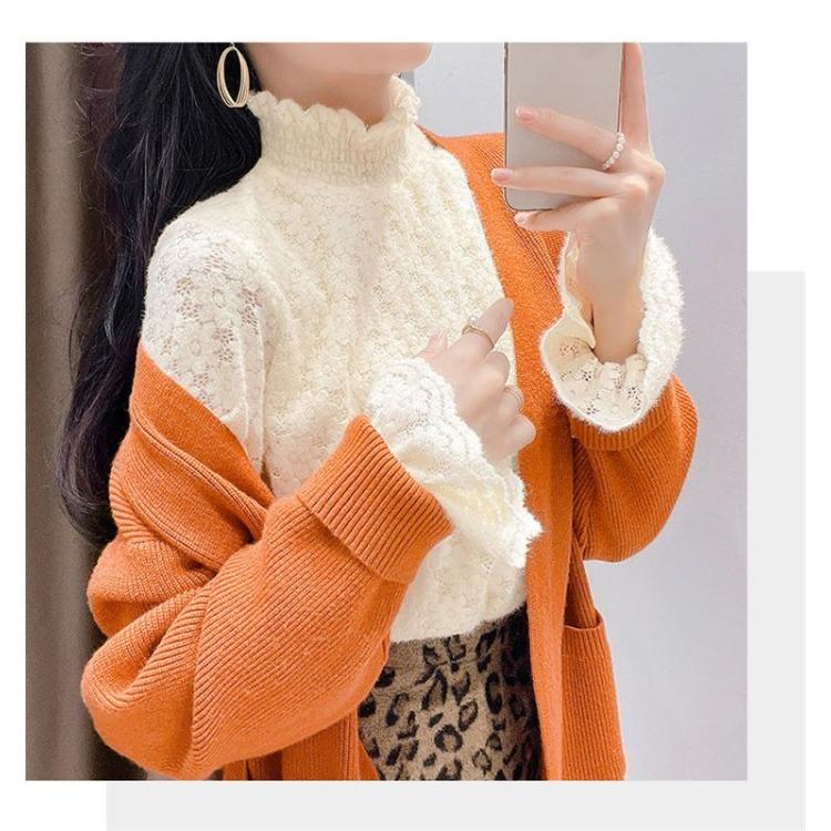 Fermecător și practic: Cămașă de bază din catifea și dantelă pentru iarnă