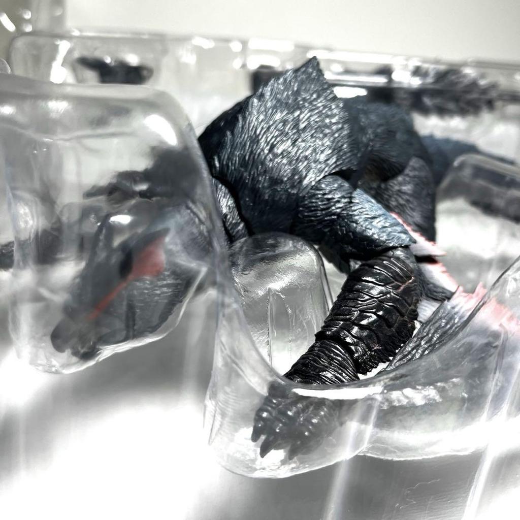 [USED] S.H.MonsterArts Nargacuga with first-run bonus