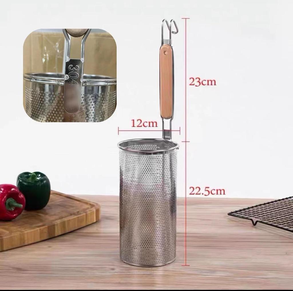 304 Stainless Steel Noodle and Soup Skimmer, Vegetable Strainer, Hot Pot Skimmer, Fine Mesh Strainer.