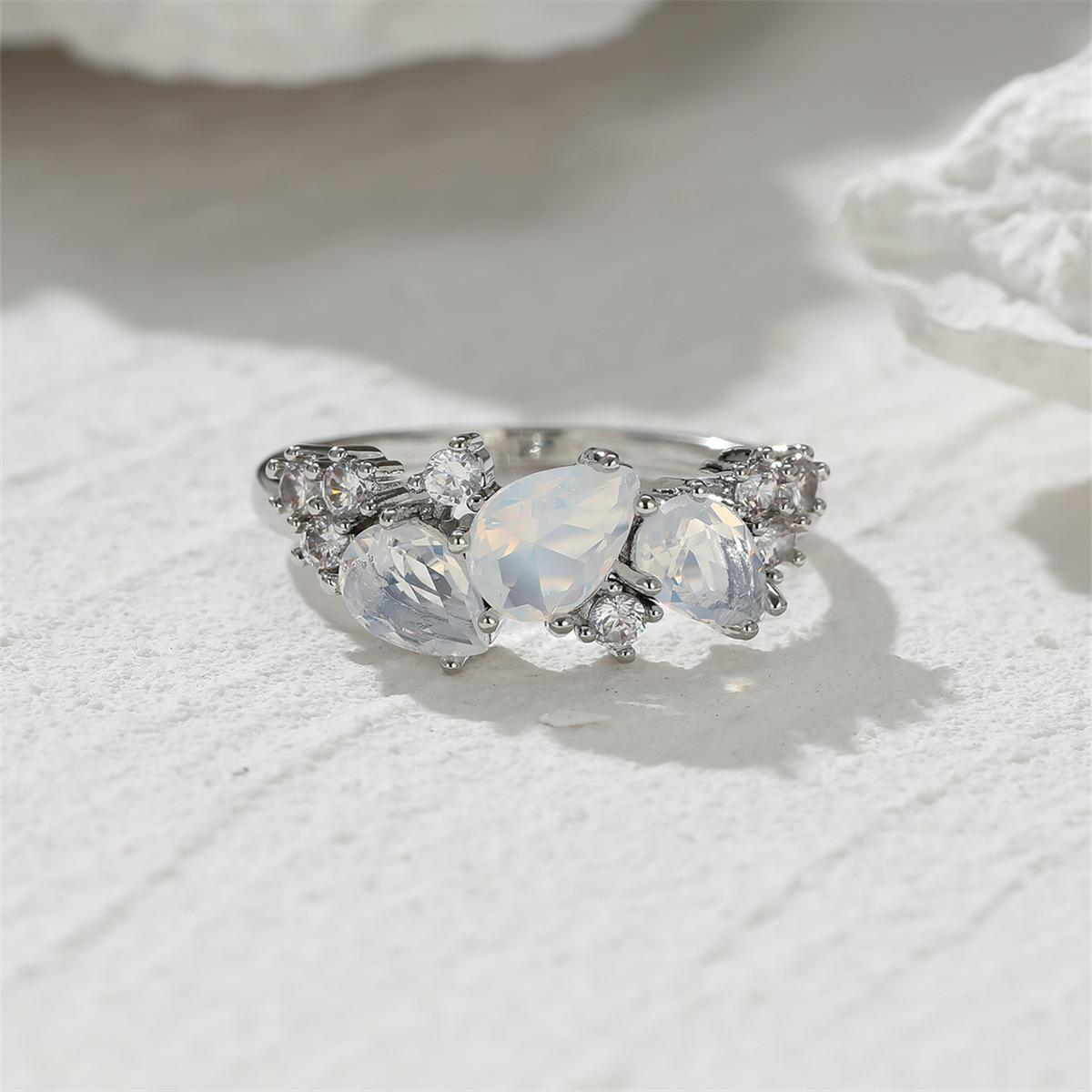 

New diamond-encrusted water drop shape ring design simple niche ring ring for girlfriend gift No. 12