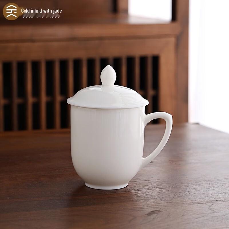 

Gold-Inlaid Mutton-fat White Porcelain Teacup