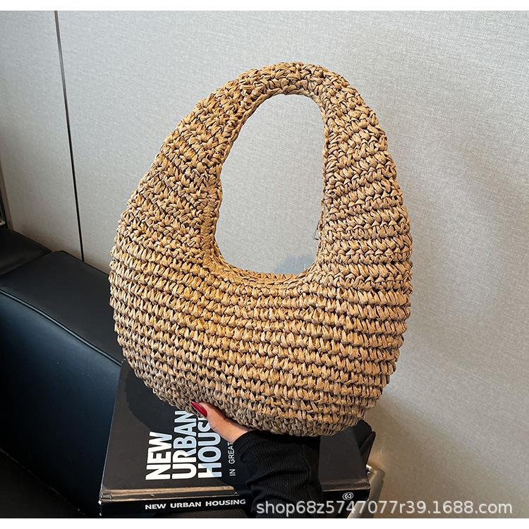 Straw Bag Women's 2025 New Summer Seaside Vacation Beach Bag Shoulder Bag Mori Handwoven Bag Large Capacity