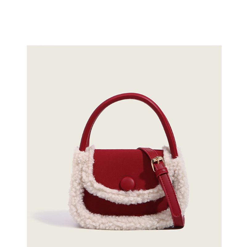 

Красная симпатичная сумка через плечо из овечьей шерсти, мини-квадратная сумка, фактура из искусственной замши, пушистая сумка в рождественском стиле, корейская сумка через плечо Mini(Max Length<20cm)