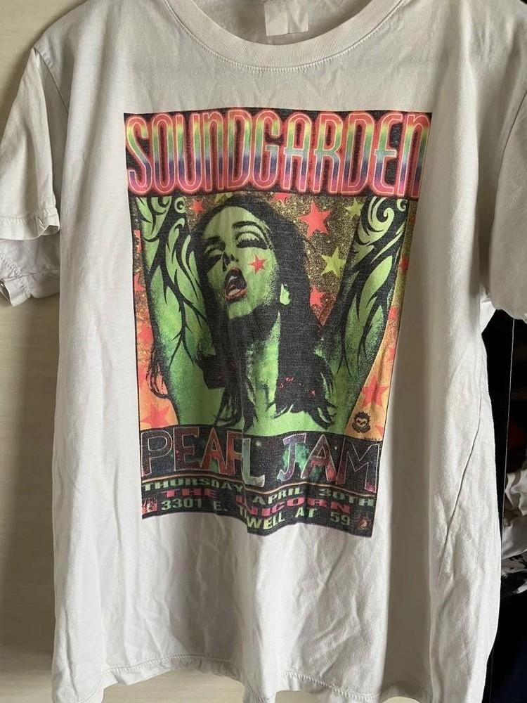 Soundgarden band 90s Retro style Unisex White T shirt Reprint S5XL Unisex T-Shirt L