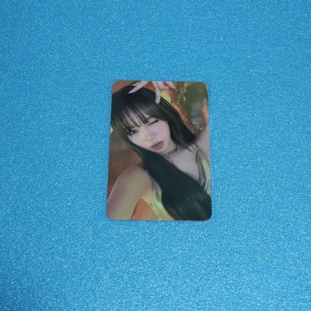 [USED] lesserafim HOT youtube gift Chaewon Lesserafim