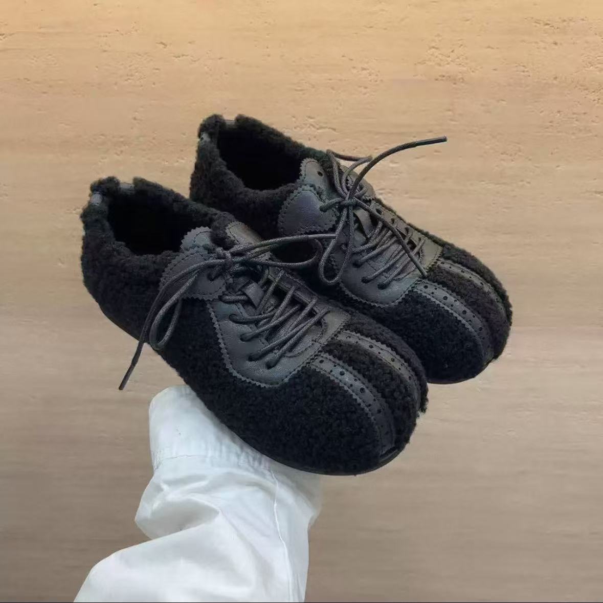 

Европейская станция Обувь из овечьей шерсти на шнуровке с квадратным носком на толстой подошве хлопковая женская обувь плоская обувь обувь Дуду повседневная обувь обувь для скейтборда женская обувь 35 чёрный