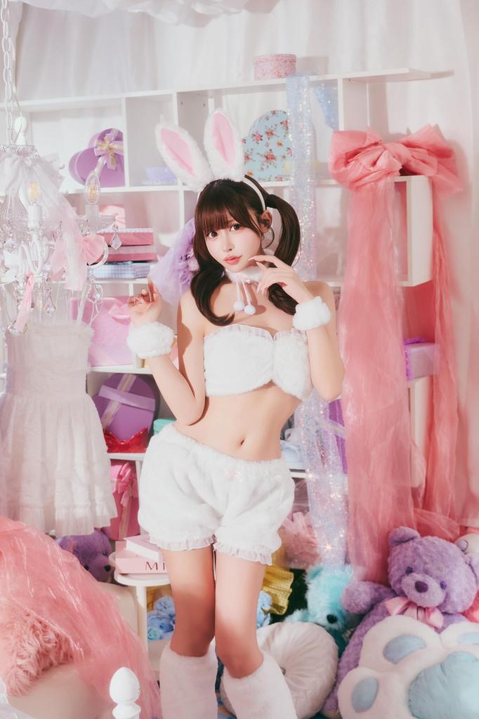Clearstone Halloween Costume - Fluffy Sexy Bunny Girl Outfit for Women (White)