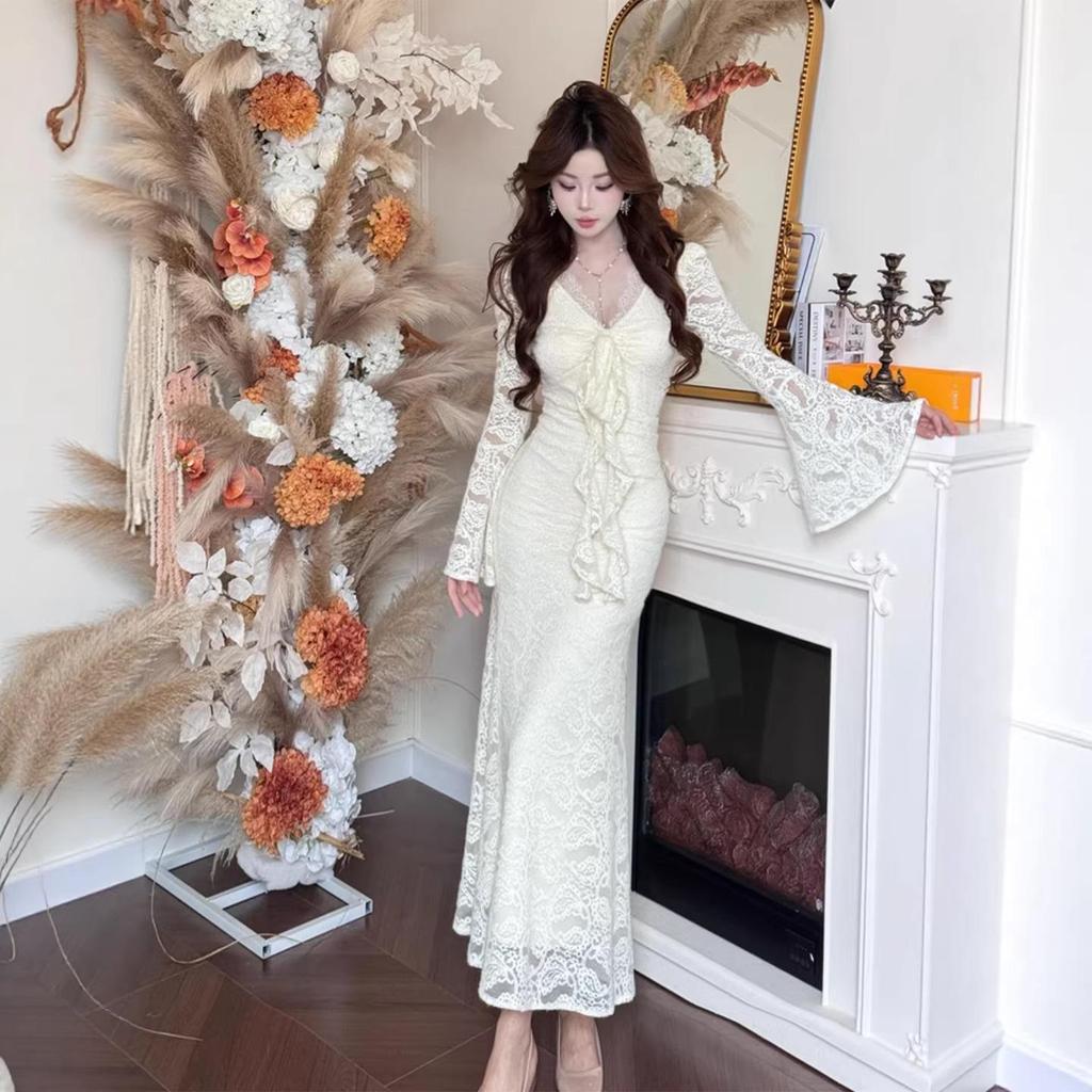 Purple Pure Desire V-neck Lace Bell Sleeve Slim Long Dress 2026