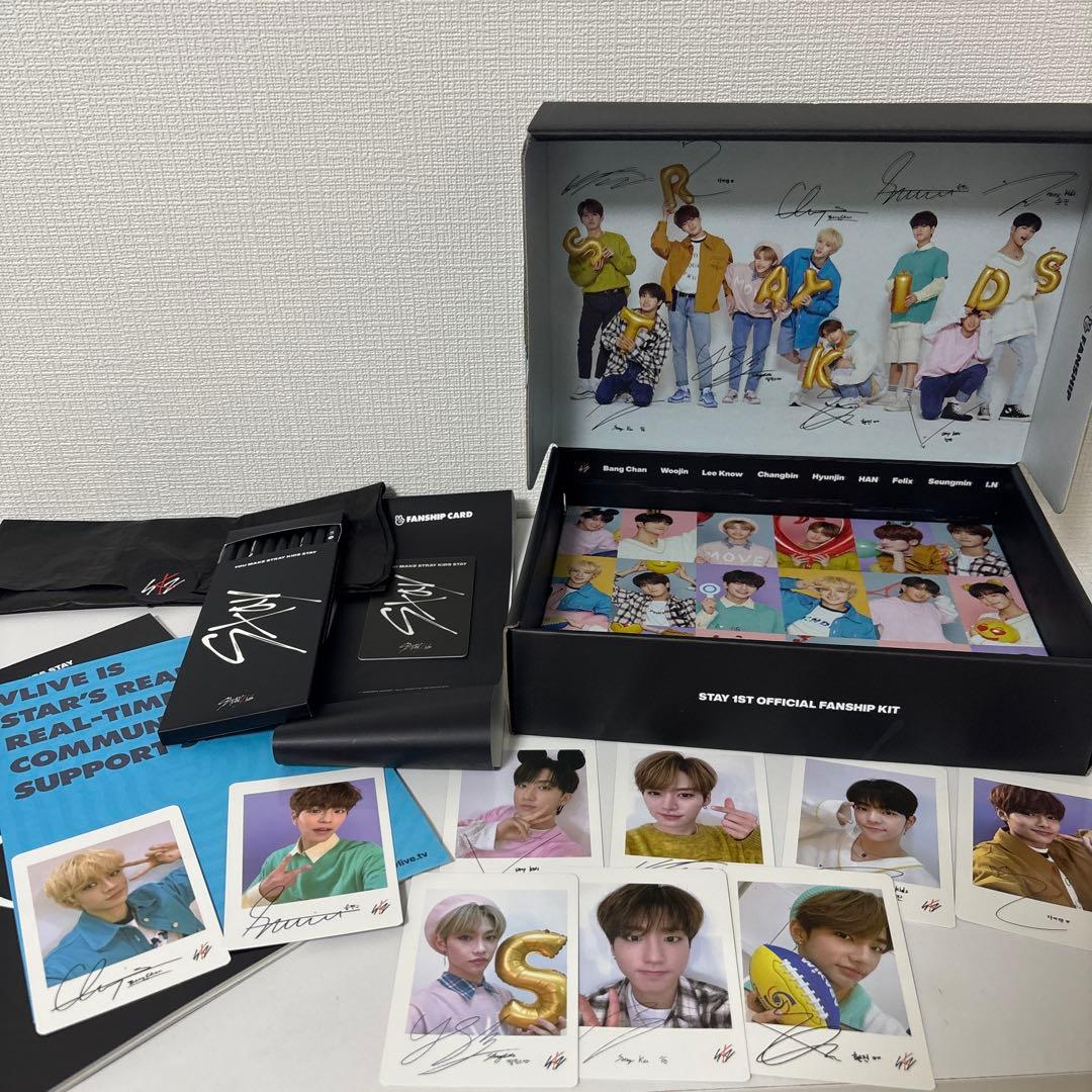 

[USED] straykids 1st fanship kit
