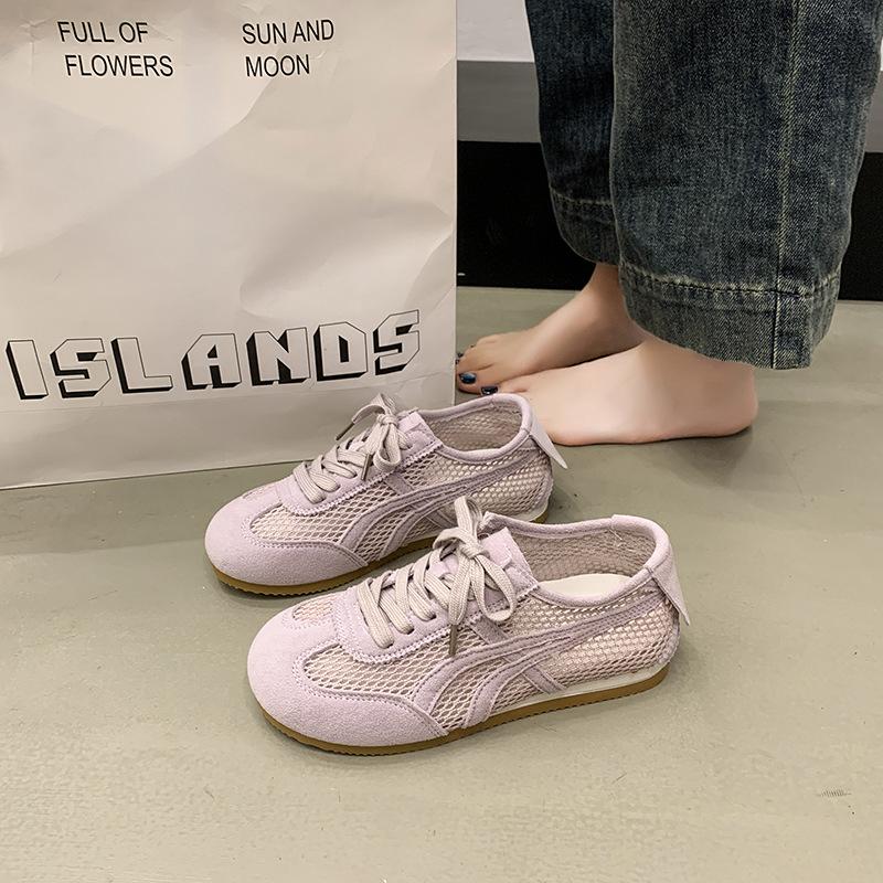 Women's 2025 new summer mesh casual board shoes with soft soles, light and not tired feet, single shoes
