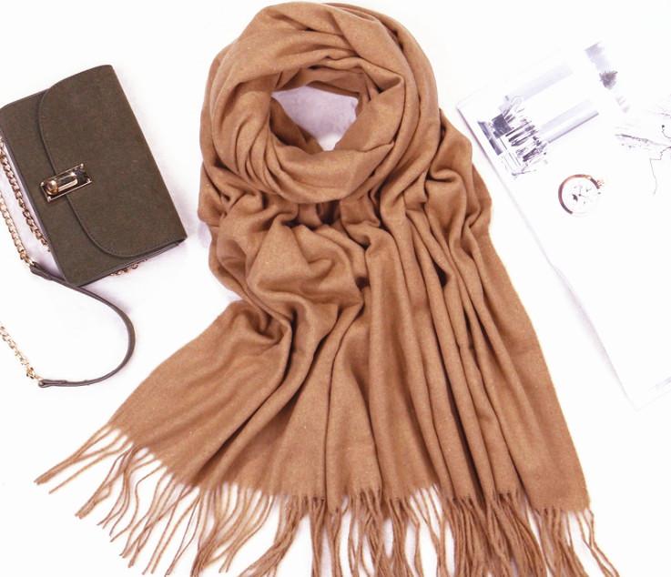 Wool and Cashmere Scarf: Gray Solid Color with Fur Trim, Warm Tassels for Autumn and Winter