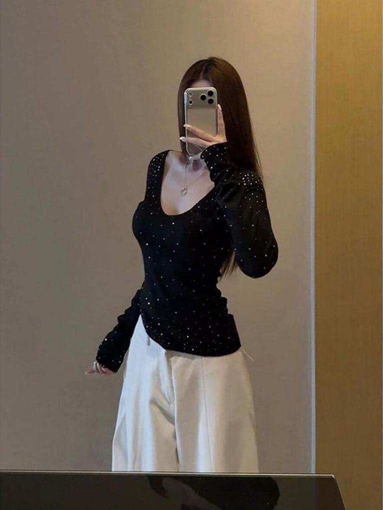 Elegant Black V-neck Rhinestone Knit Sweater for Women - Autumn/Winter Slimming & Flattering Layered Top