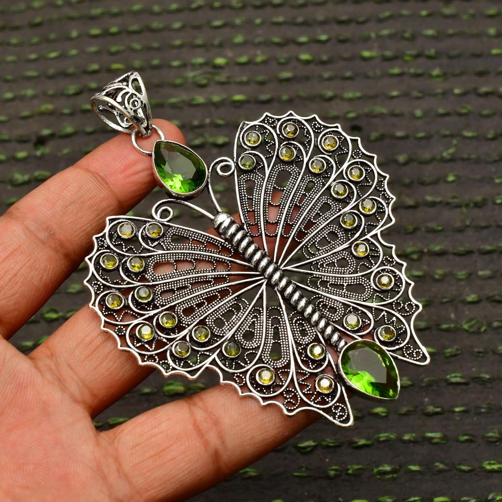 Peridot Gemstone Pendant : 925 Sterling Silver Handmade Jewelry Pendant