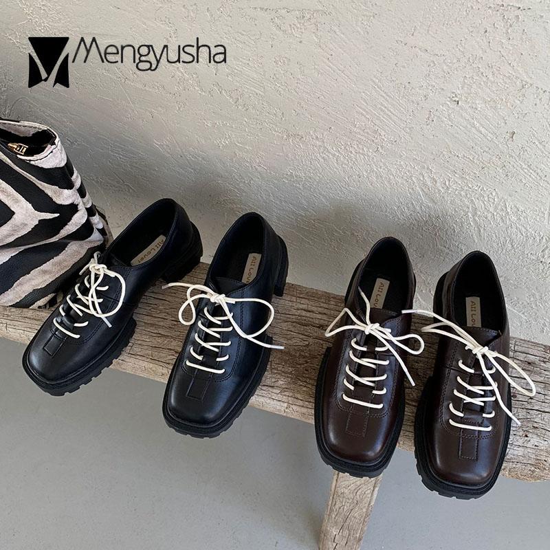 Модные туфли-оксфорды на шнуровке для женщин — фото 7