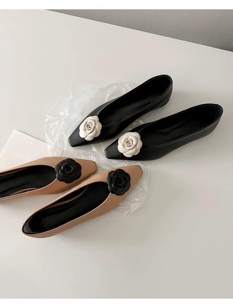 Leather Small Fragrant Wind Camellia Small Square Head Shallow Mouth Single Shoes Women's 2025 Spring and Summer New Versatile Ladyshoes Flat Shoes