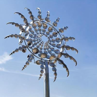 Outdoor Rotierende Metall Windmühle Skulptur Personalisierte Unregelmäßige Handwerk Dekoration Wind Solar Spinner Hof Garten Dekor