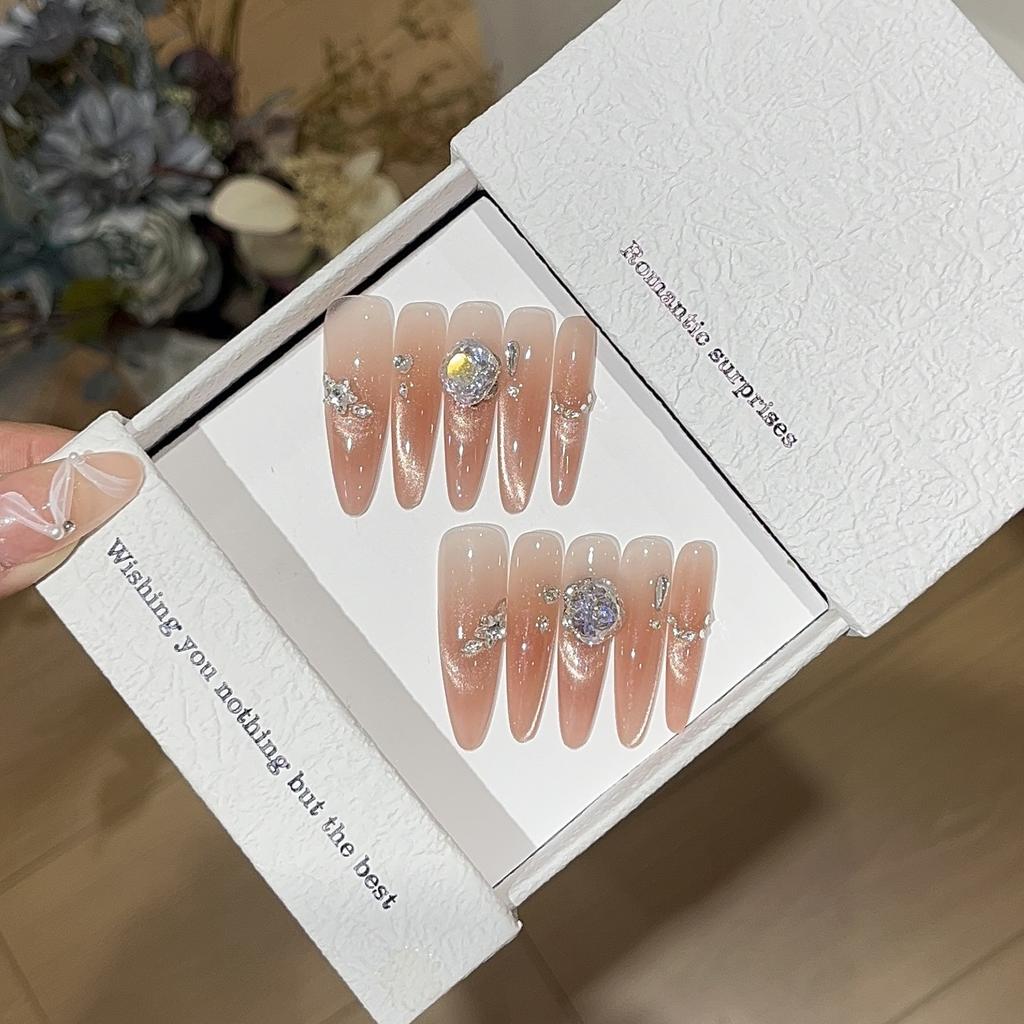 Spring New Simple Flashing Smile Side Wide Light Chasing Cat Eye Wear Armor