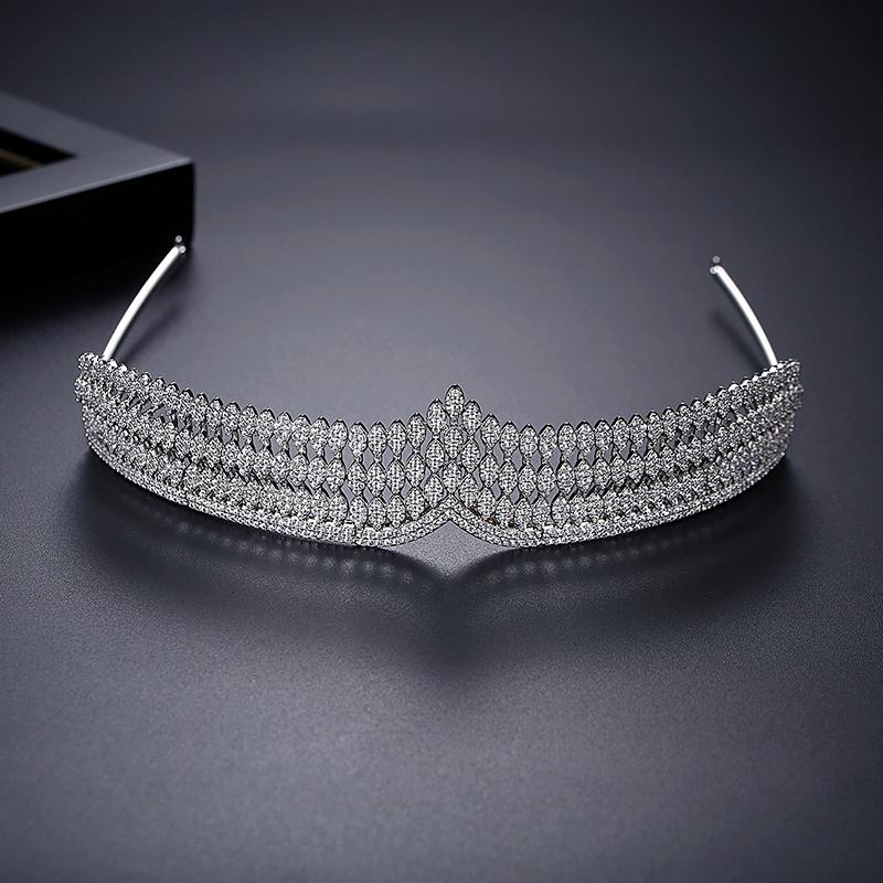 LUOTEEMI Tiara Korean Exquisite Birthday Princess Crown Women Crown Jewelry Hair Crown Bride Brass Tiara