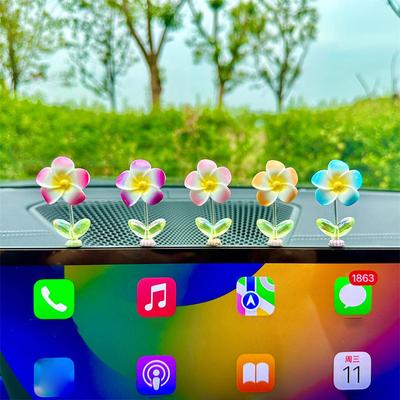 5 ks Kreativní Roztomilá Sedmikráska Dekorace do Auta Ozdoba na Palubní Desku Středové Konzole Auta Kývající Hlava Květina Auto Domov Interiérové Doplňky