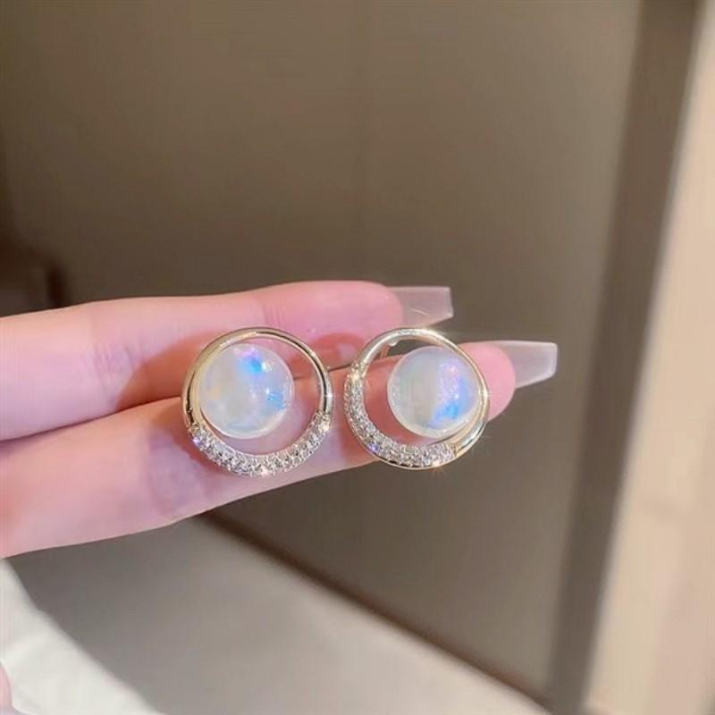 French Mermaid Ji Love Pearl Earrings High Sense Niche Light Luxury Temperament Sweet Earrings Versatile Exquisite Earrings