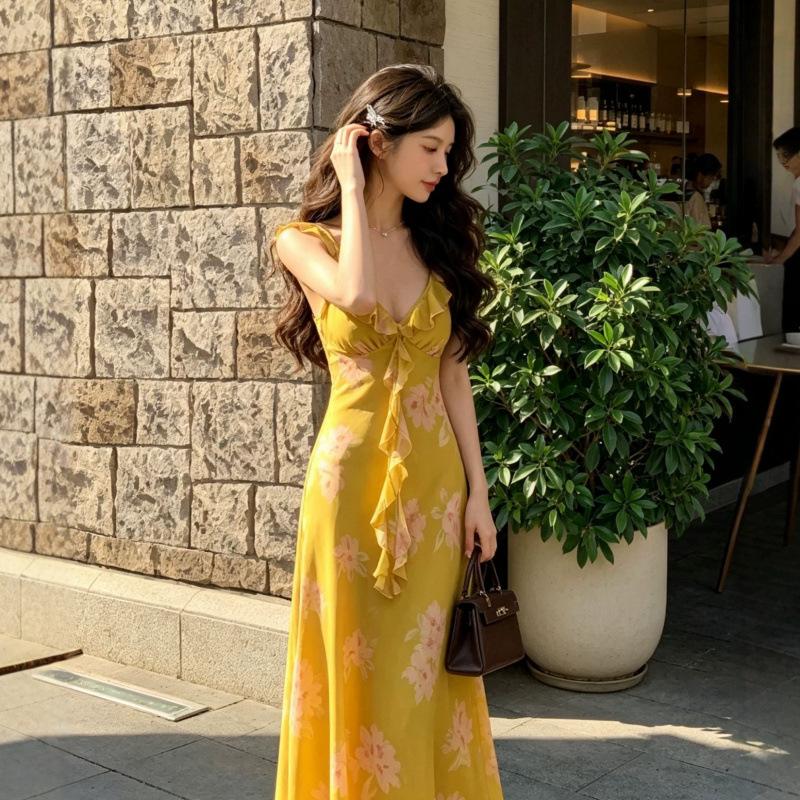 French ruffle edge suspender holiday dress women's long dress summer seaside atmosphere