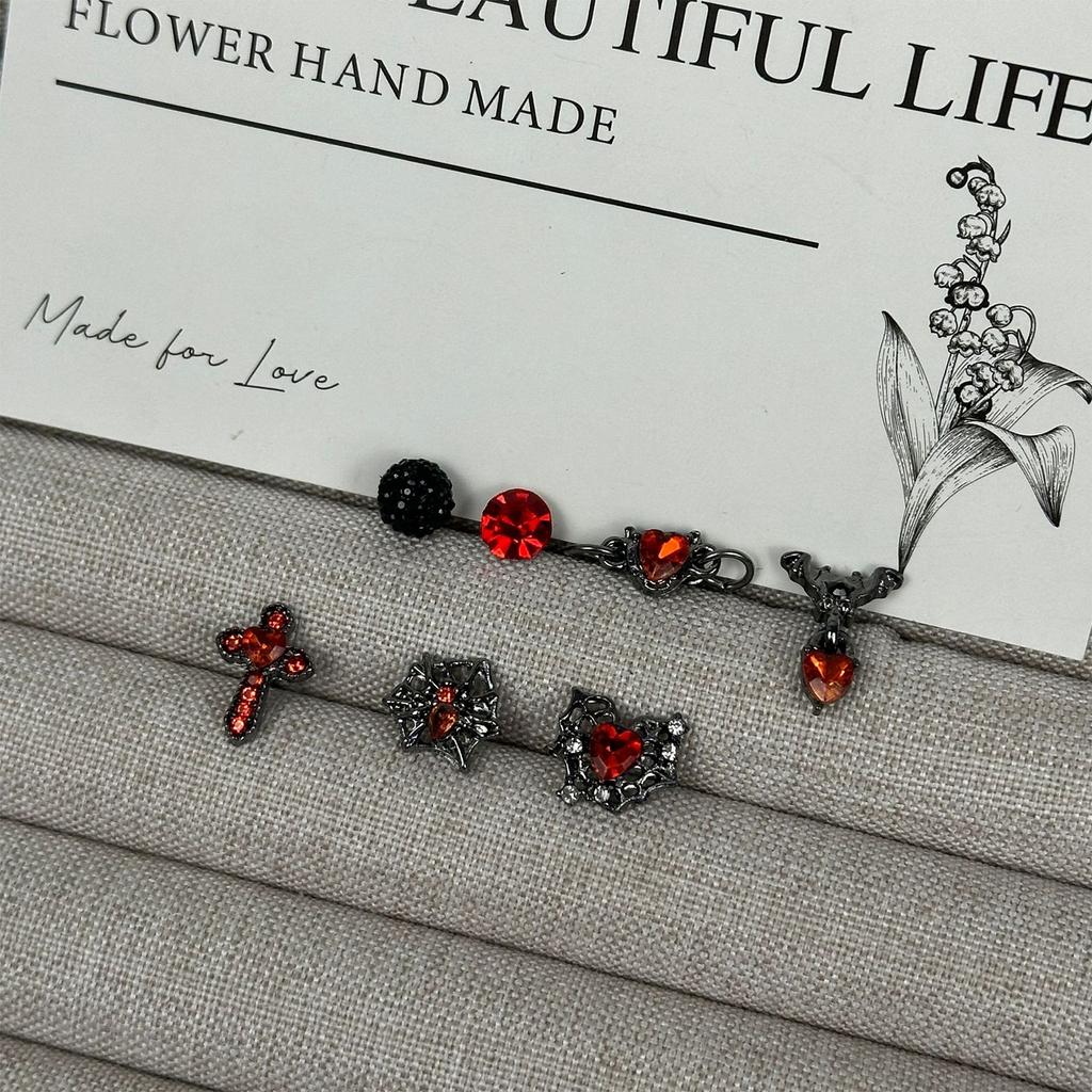 Set of 7 Gothic Inspired Earring Set Intricate Dark Style Earring Set For Creative Expression And Bold Looks