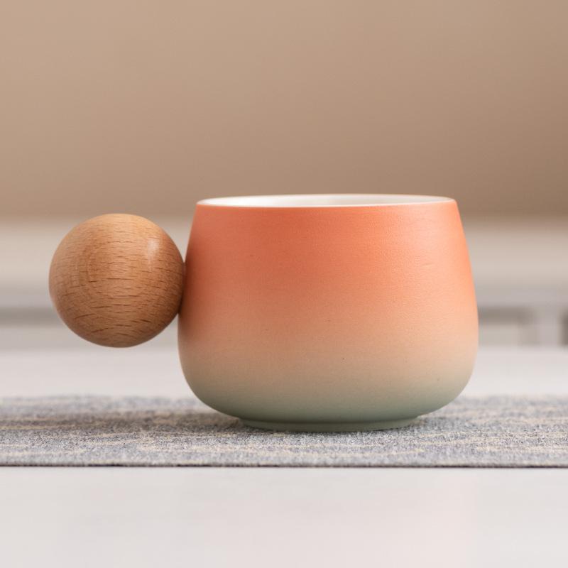 

High-end coffee cup set, high-end afternoon tea, latte flower cup, women s exquisite high-value light luxury couple cup, breakfast cup 250ML