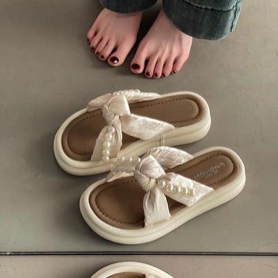 Summer 2025 New Fashion Casual Shit Feeling Outer Wear Pearl Beach Ladies Cool Slippers Muffin One-word Drag Fairy