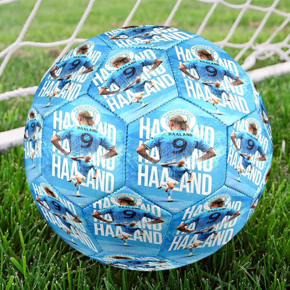 Manchester City Theme Size 5 Soccer Ball, Suitable for Both Indoor and Outdoor Matches, a Gift Suitable for Everyone.