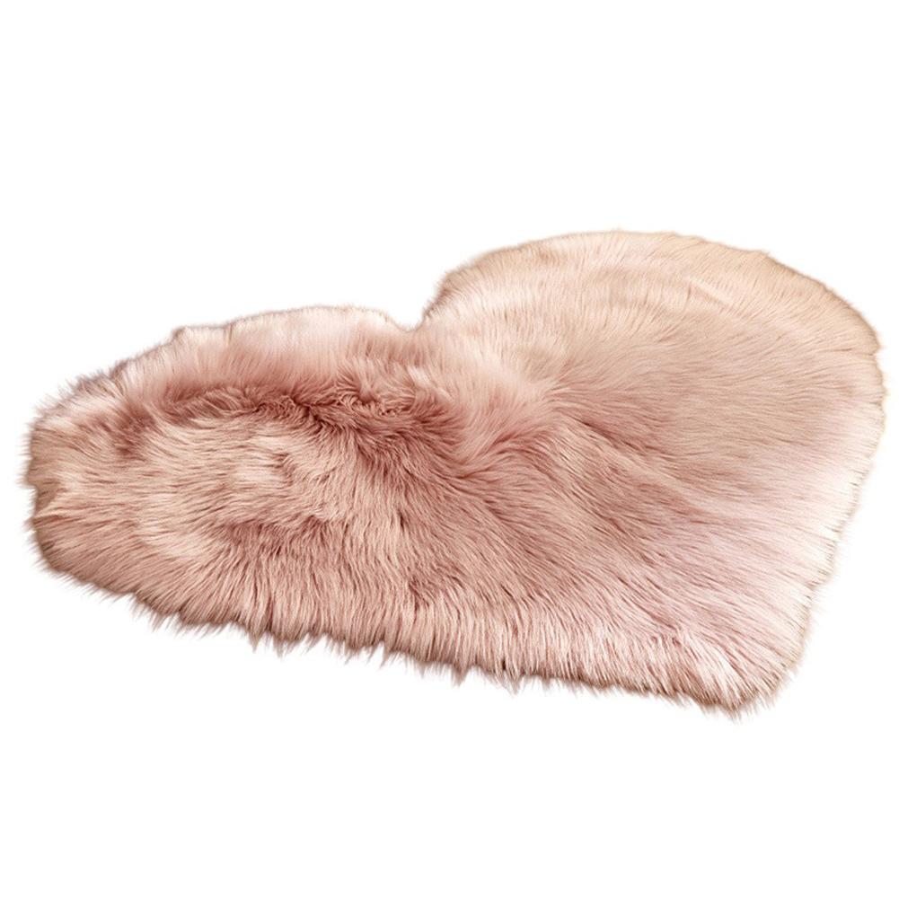 Bedroom Carpet Non-Slip Floor Mat Plush Heart-Shaped Carpet High Density