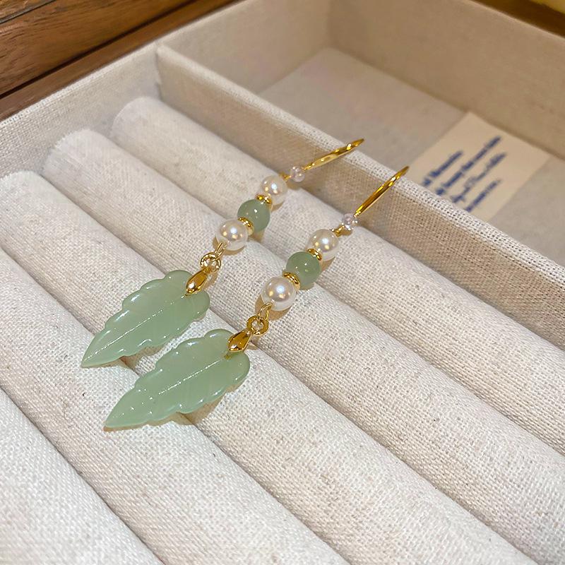 Geometrische Ohrringe im antiken Stil: Elegantes Design für Damen-Qipao-Accessoires